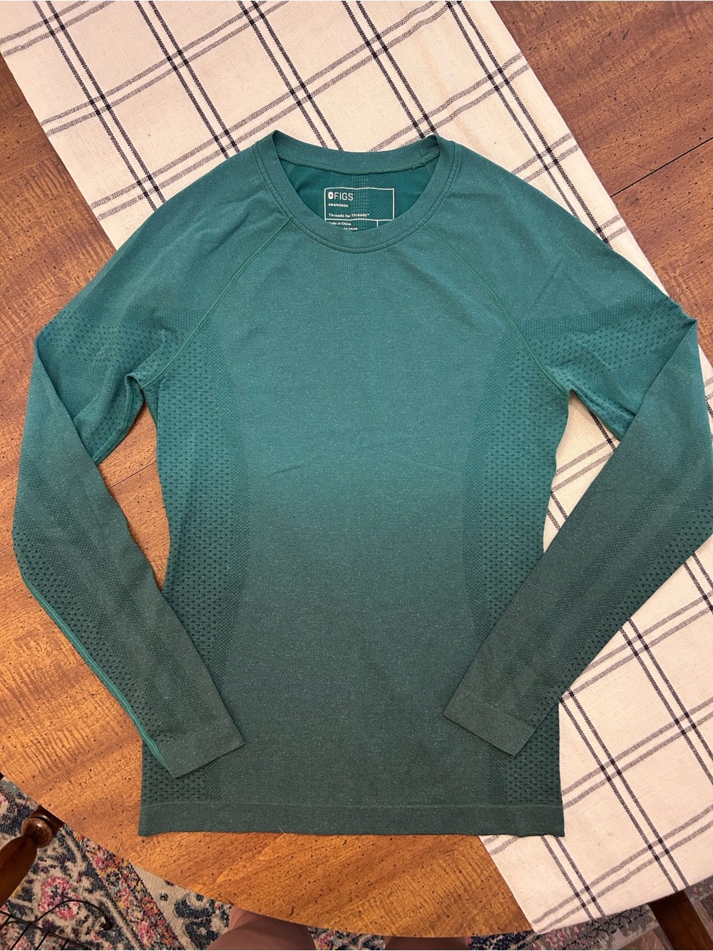 Figs Salta Seamless Long-sleeve Underscrub Green Ombré Womens Small